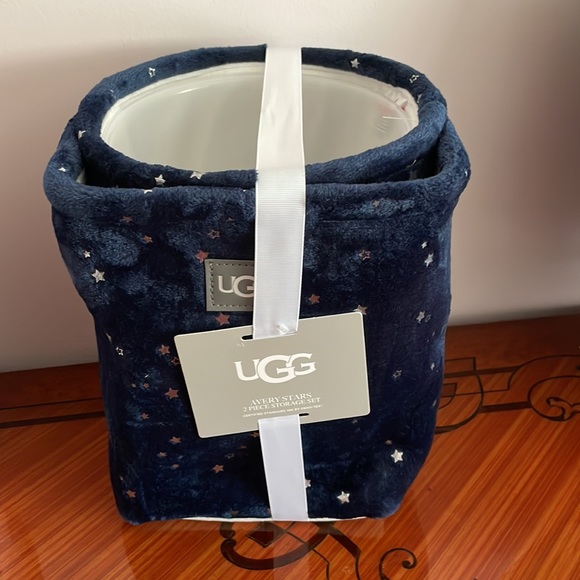 Brand new UGG 2 piece storage set - Picture 2 of 7